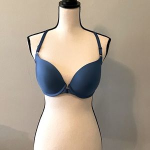 Victoria’s Secret front close push-up bra, 34DD